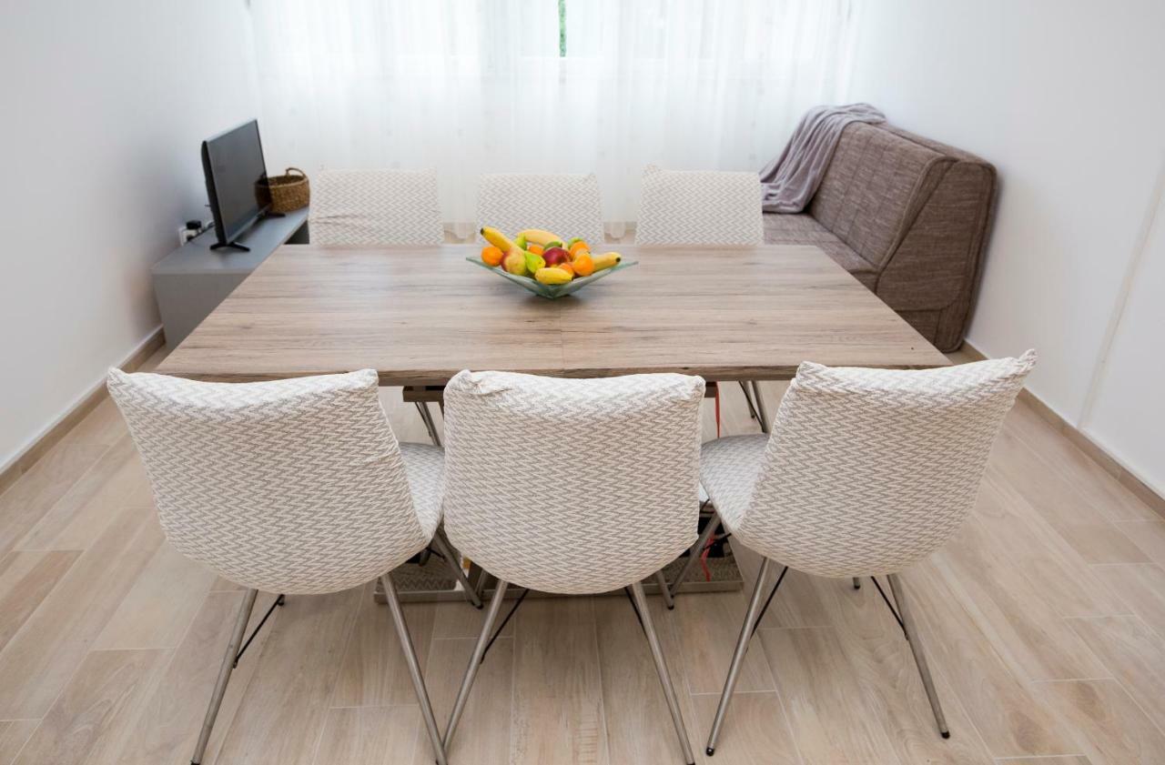 Apartments Put Plokita Smilja Сплит Екстериор снимка