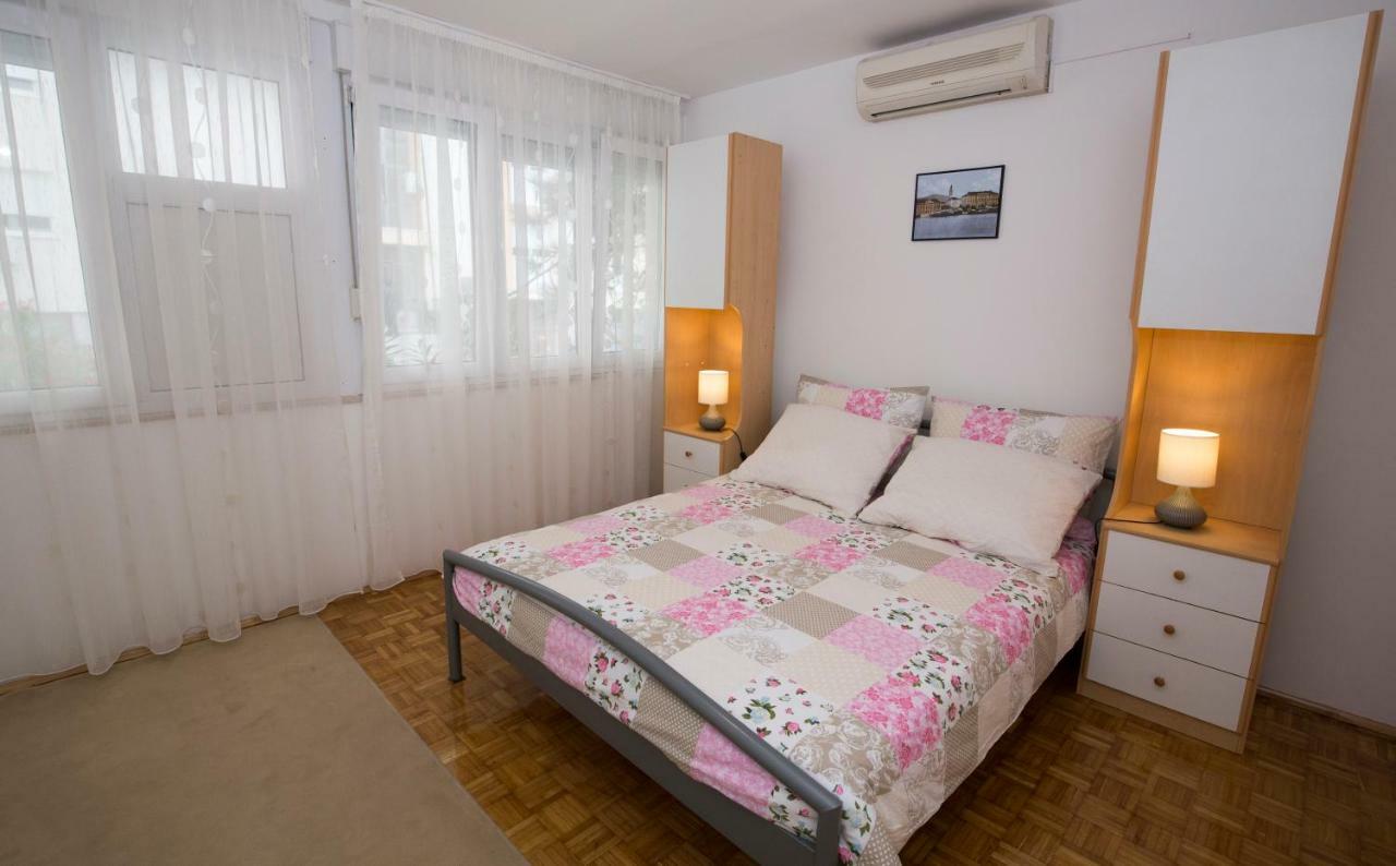 Apartments Put Plokita Smilja Сплит Екстериор снимка